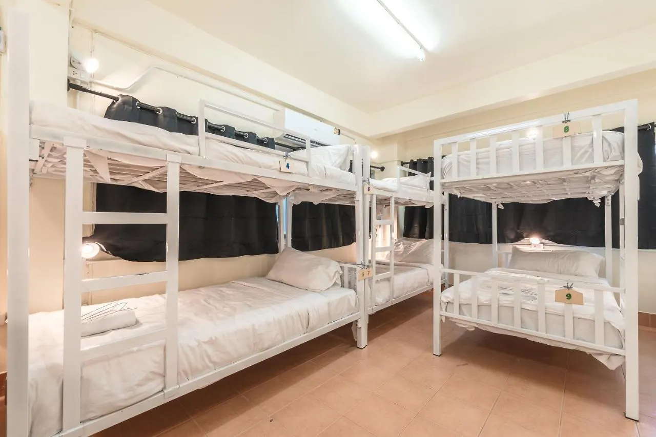 Beds Friends Phi Phi Hostel - Party Hostel